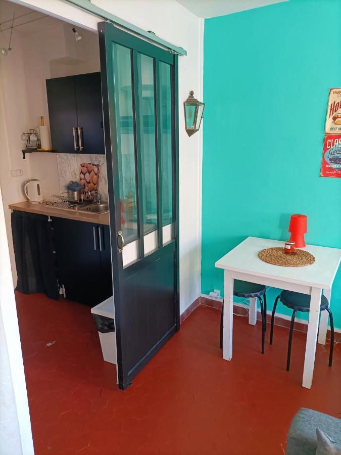 Studio Intra-Murros "Le Nid" Avignon Bagian luar foto